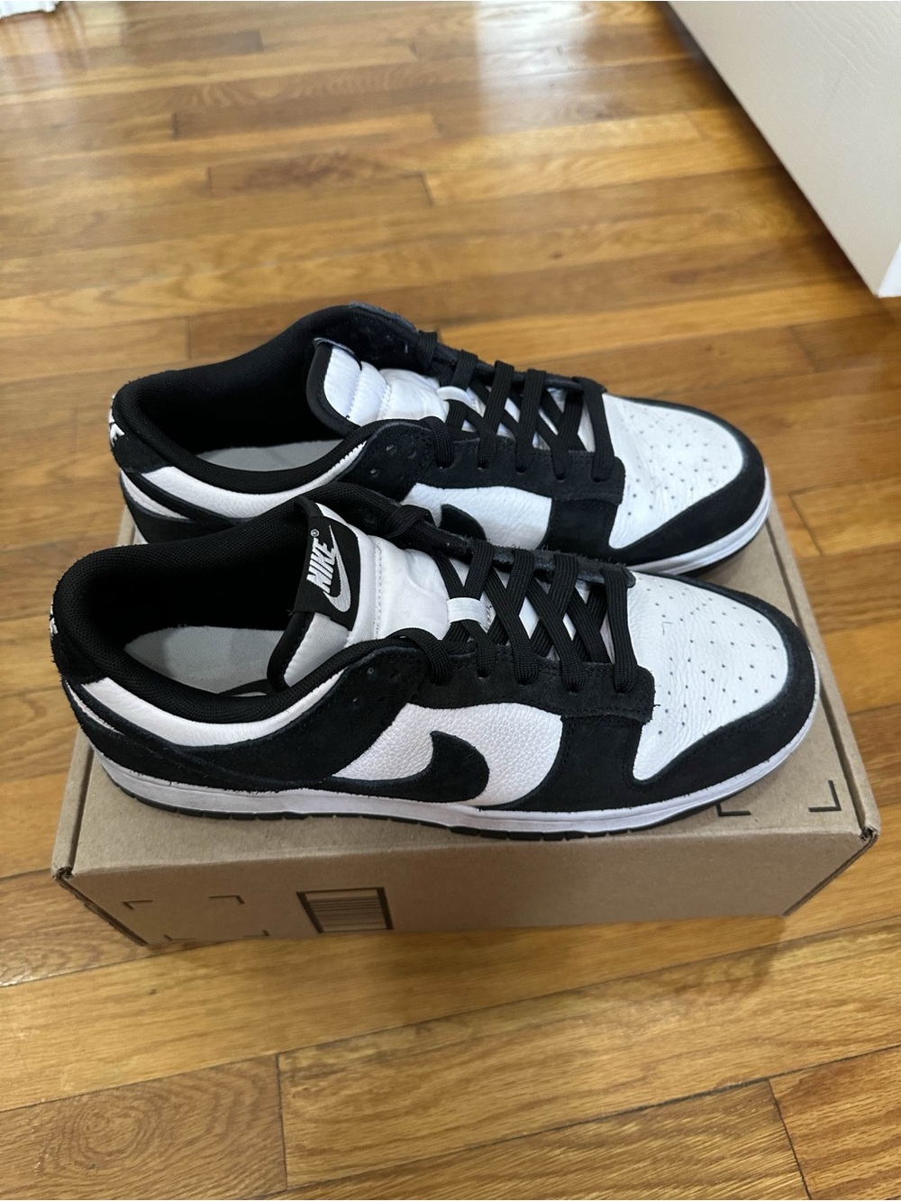 *Used* Nike Dunk Low Men Suede Men White Black (FQ8249-100) Size 10